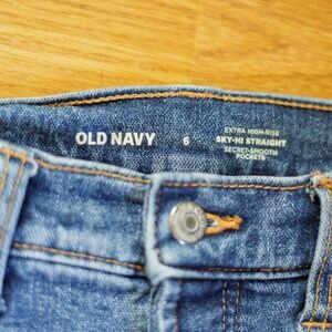 Old Navy Extra High-Waisted Secret-Smooth Pockets Sky Hi Straight